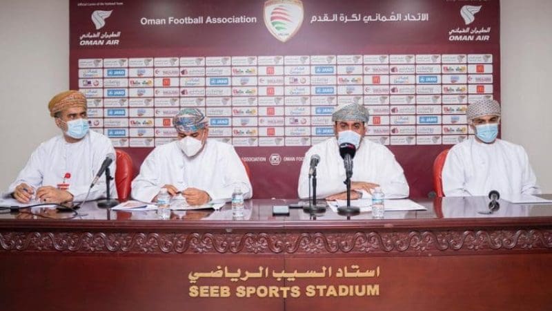 فهد الرئيسي أمين عام اتحاد القدم أثناء إعلان قائمة المنتخب لمعسكر صربيا.